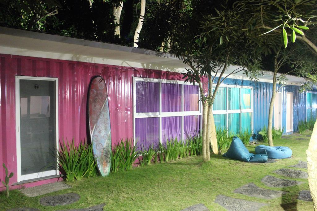 Hotel Kubu Container Uluwatu Zewnętrze zdjęcie
